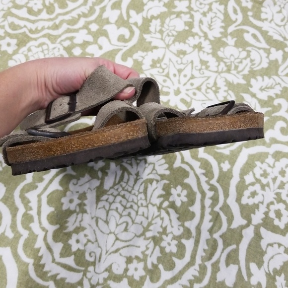 SOLD Excellent Condition 2 Strap Birkenstocks - Picture 3 of 5